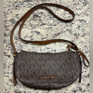 Small Michael Kors crossbody bag purse brown signature logo with tag